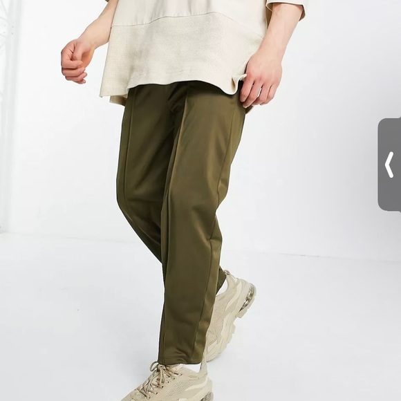 *BRAND NEW* ASOS Olive Tapered Joggers - Picture 3 of 3